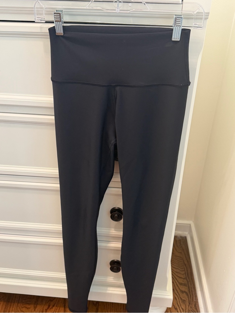 ALO Yoga High Waist Airlift Legging, 28” length, size S, Navy